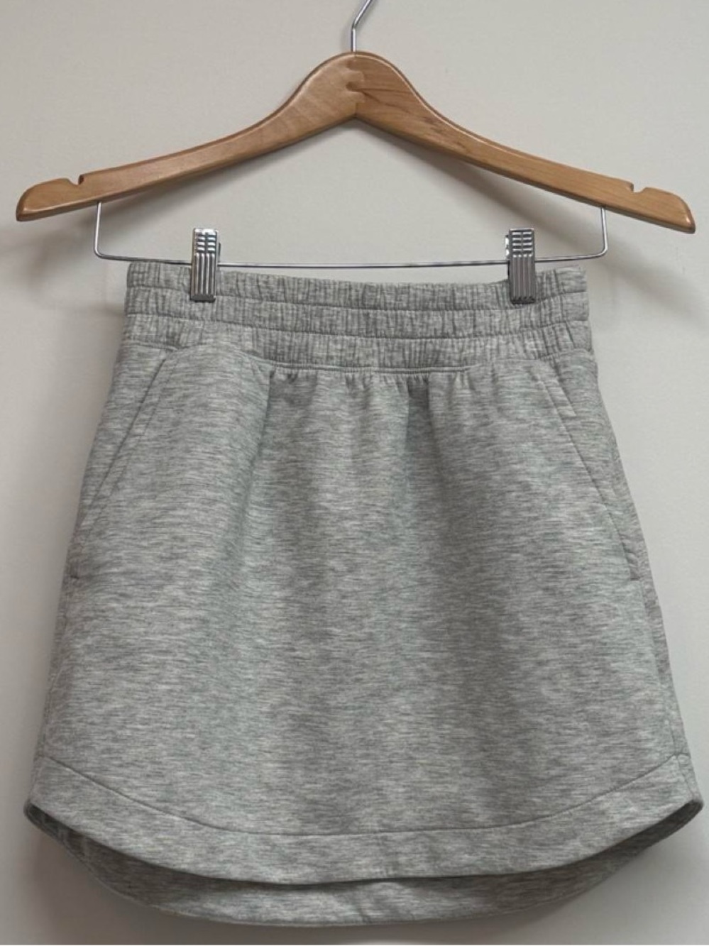 Abercrombie YPB neoKNIT skirt